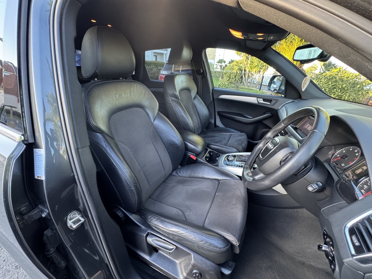 Used Audi Q5 2010 for sale - 77937842: Photo 19