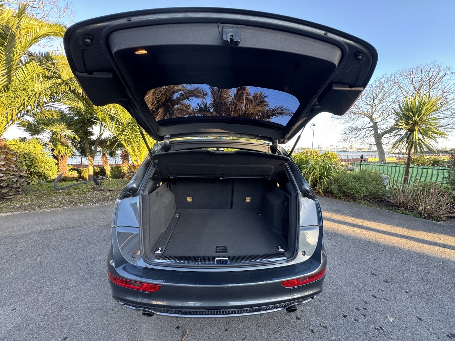 Used Audi Q5 2010 for sale - 77937842: Photo 9