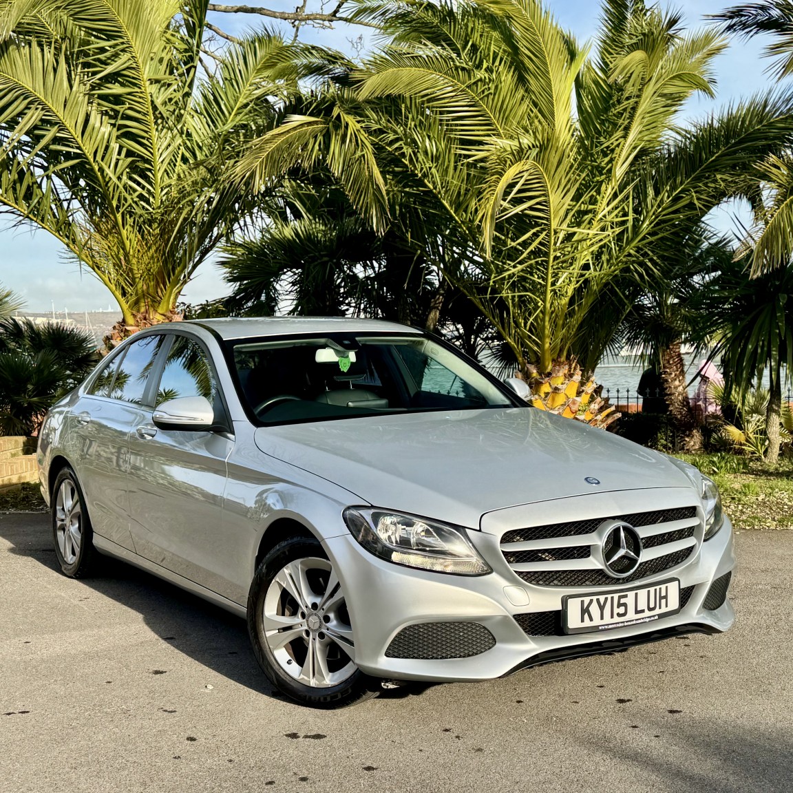 Used Mercedes-Benz C Class 2015 for sale - 77409641: Photo 1