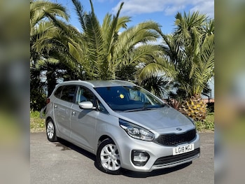 Used Kia Carens 2018 for sale - 78125204: Photo
