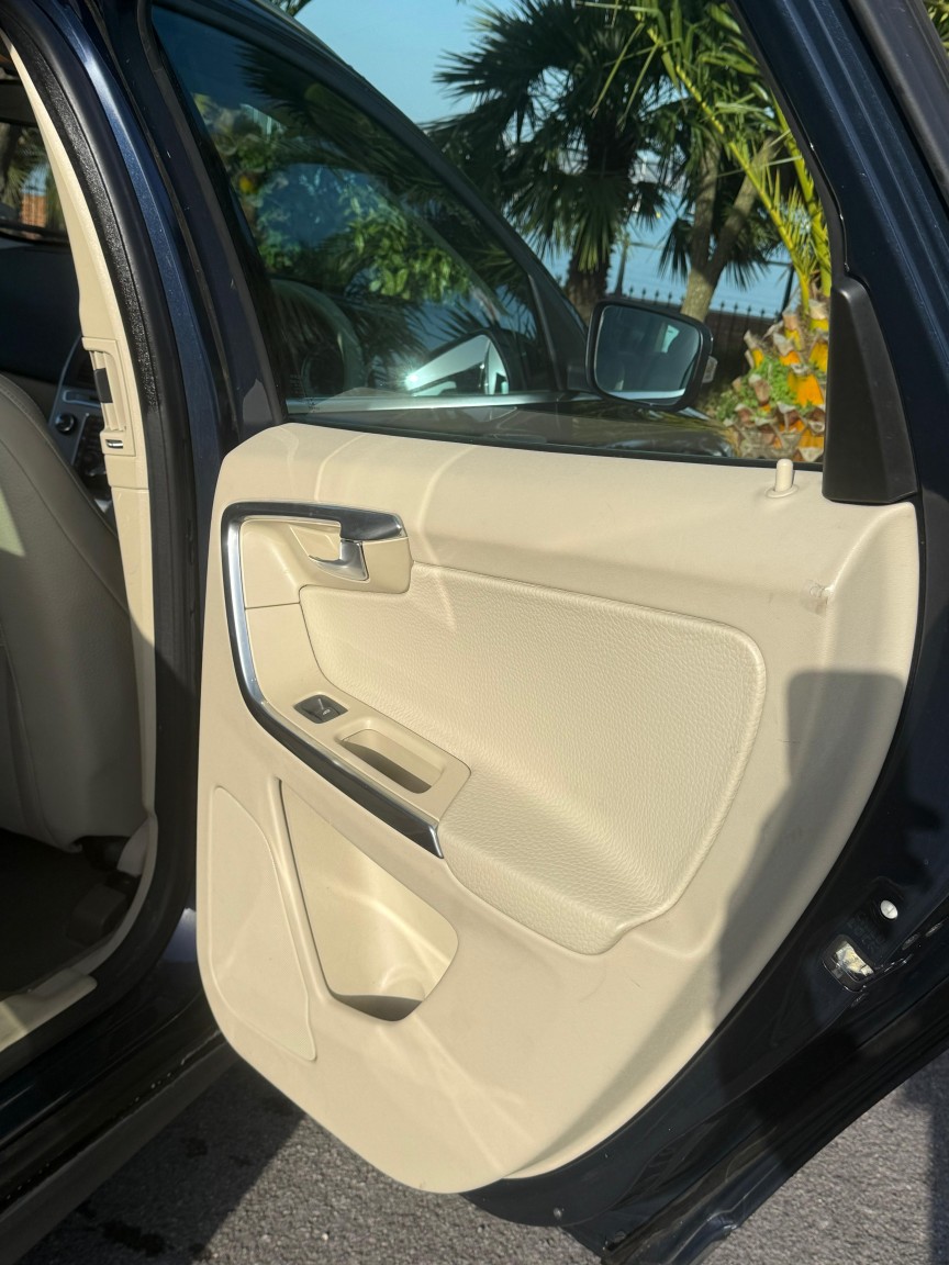 Used Volvo XC60 2013 for sale - 77681731: Photo 13