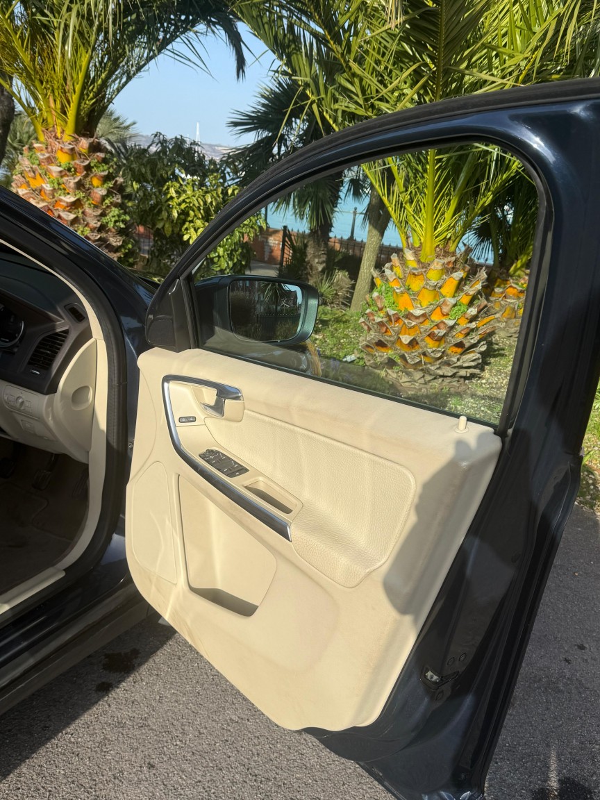 Used Volvo XC60 2013 for sale - 77681731: Photo 18