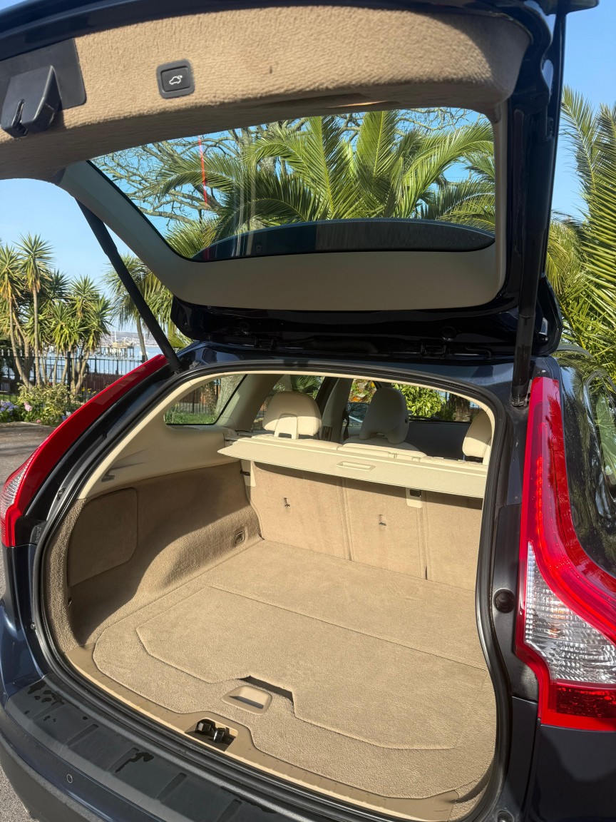 Used Volvo XC60 2013 for sale - 77681731: Photo 9