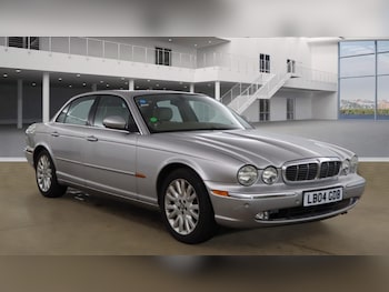 2004 (04) - 4.2 V8 SE 4dr Auto