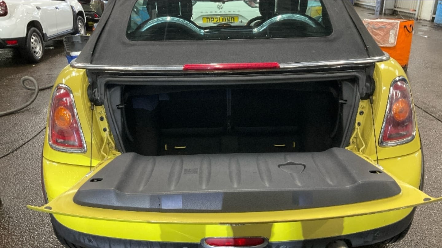 Used MINI Convertible 2010 for sale - 77332055: Photo 10