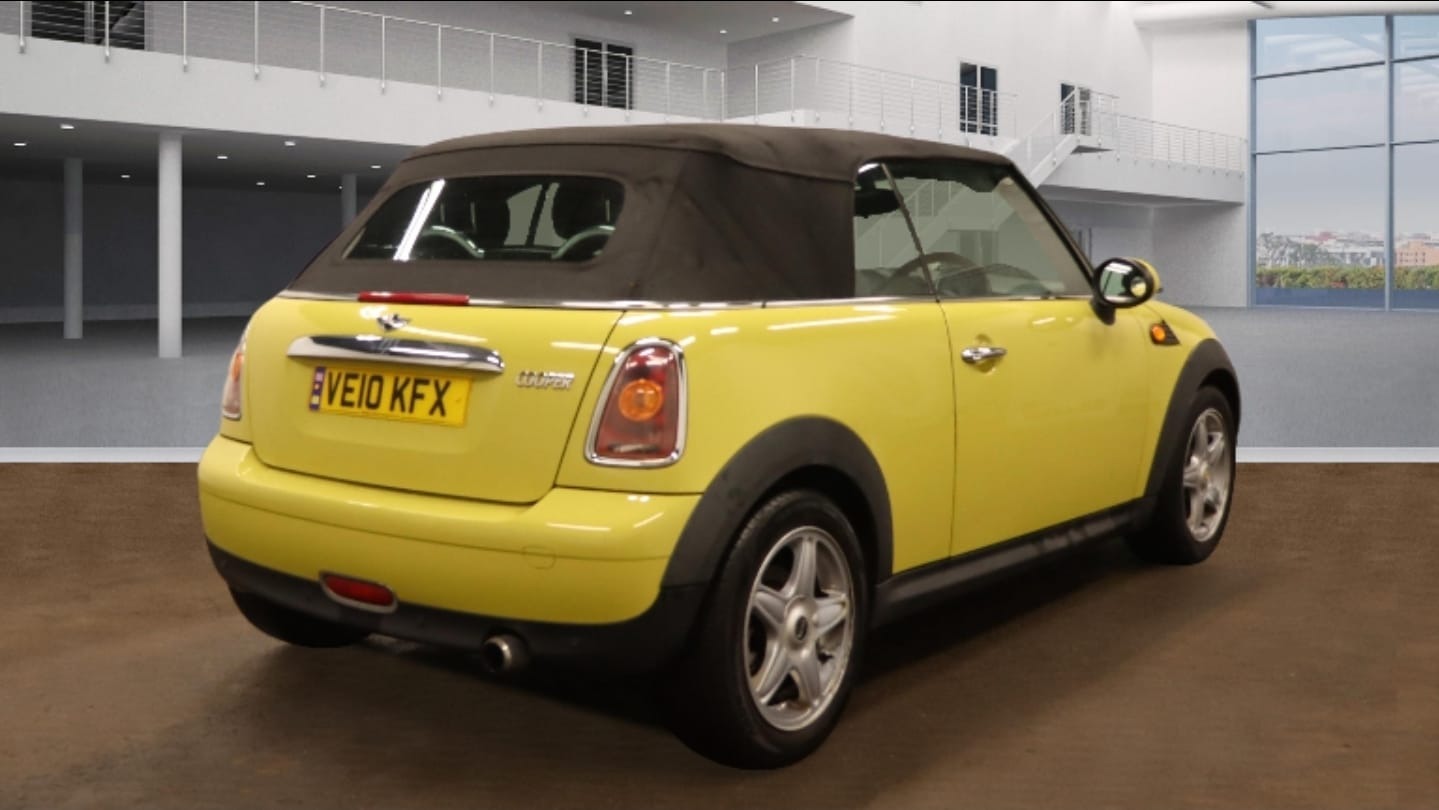 Used MINI Convertible 2010 for sale - 77332055: Photo 4