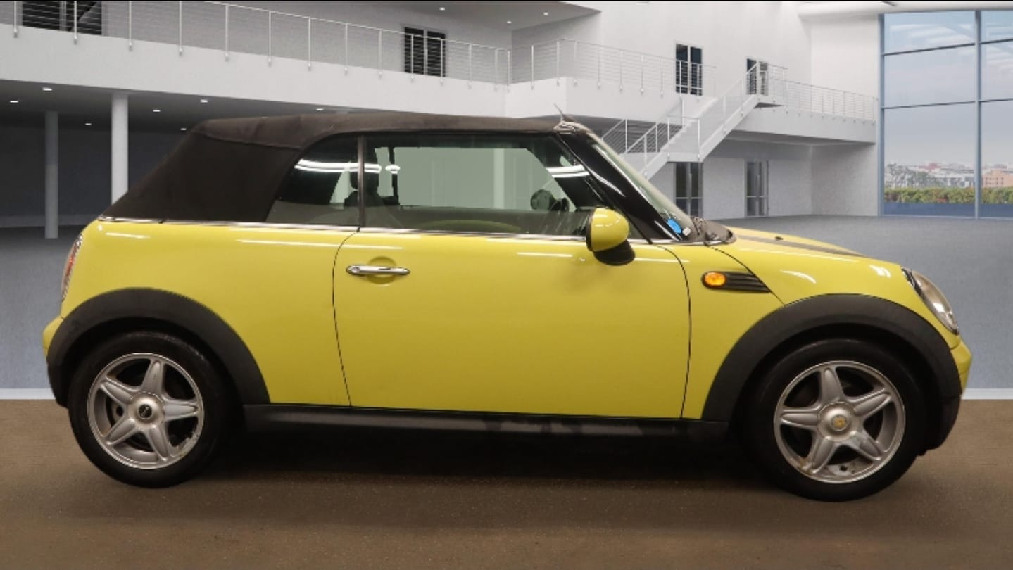 Used MINI Convertible 2010 for sale - 77332055: Photo 5