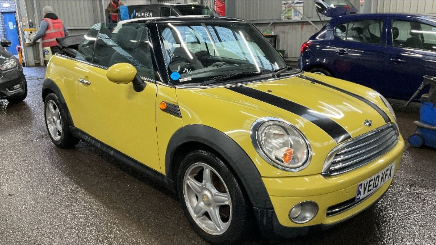Used MINI Convertible 2010 for sale - 77332055: Photo 7