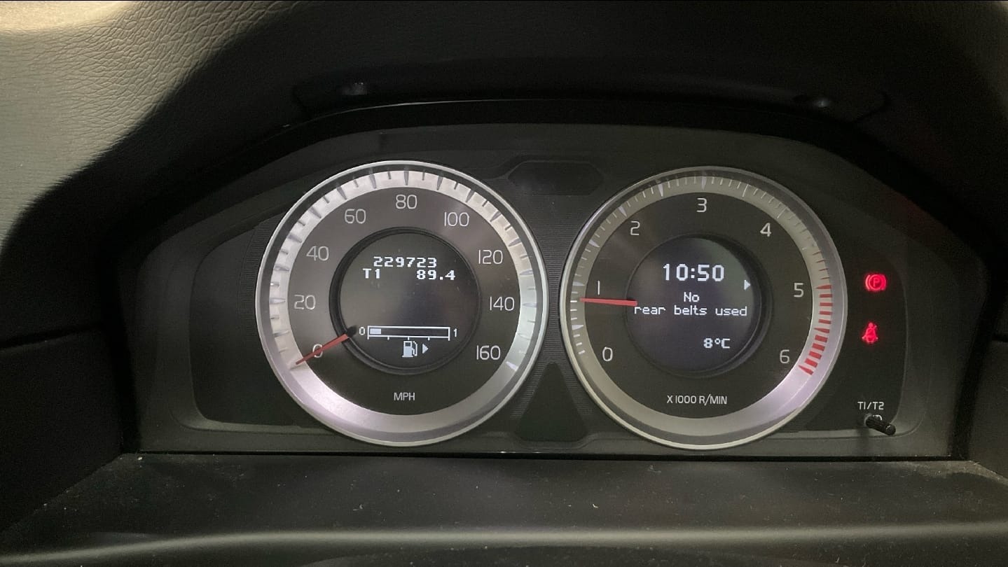 Used Volvo V70 2012 for sale - 77230191: Photo 10