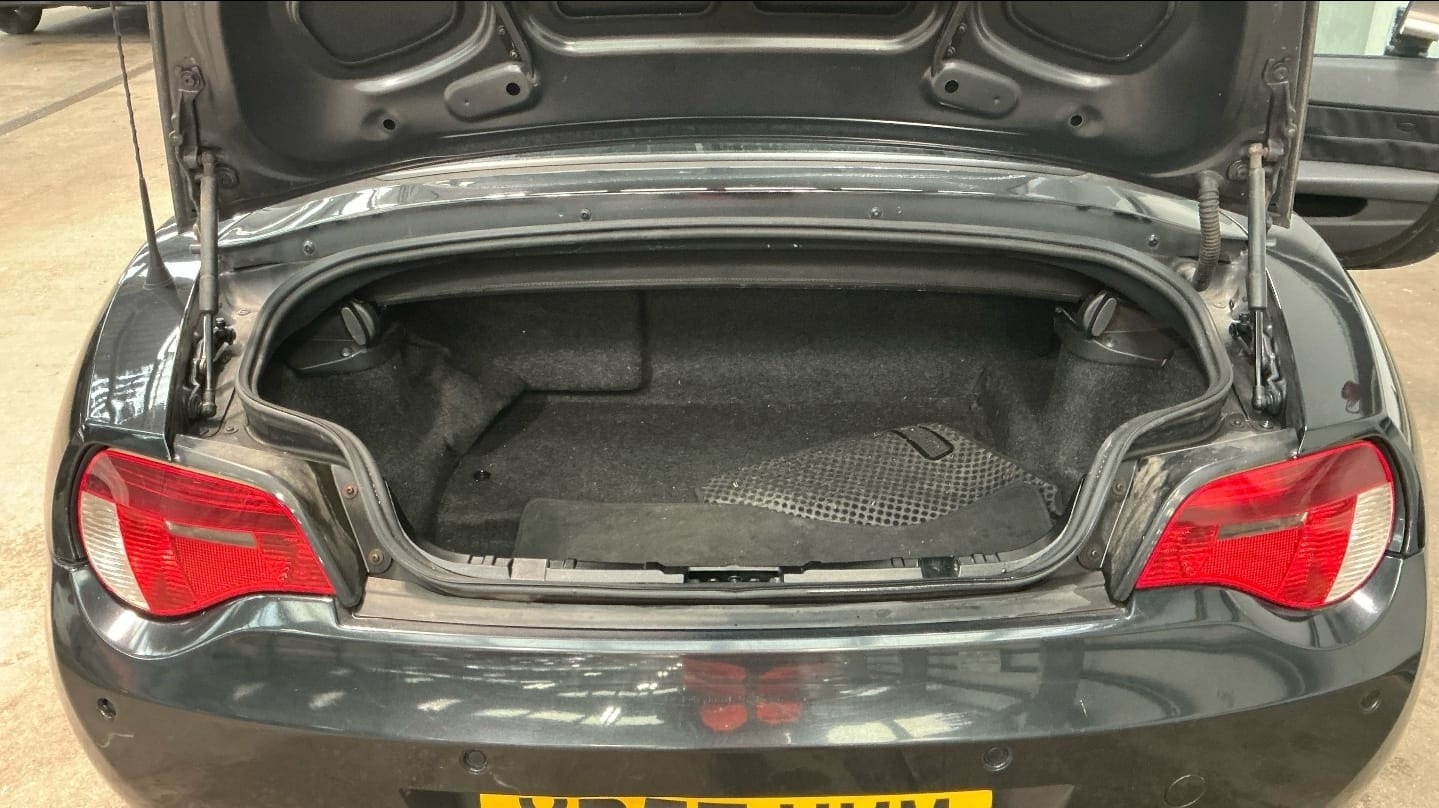 Used BMW Z4 2008 for sale - 77873370: Photo 9