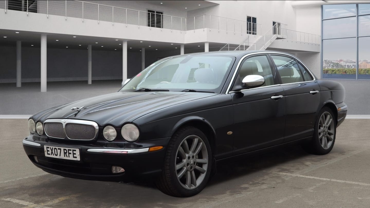 Used Jaguar XJ 2007 for sale - 77564248: Photo 2