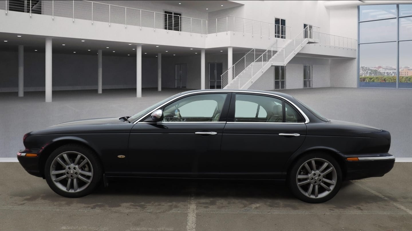 Used Jaguar XJ 2007 for sale - 77564248: Photo 6