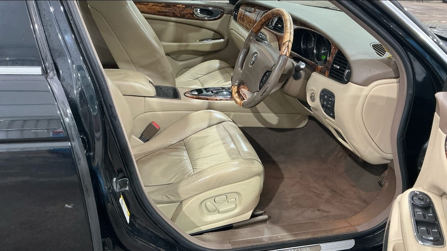 Used Jaguar XJ 2007 for sale - 77564248: Photo 7