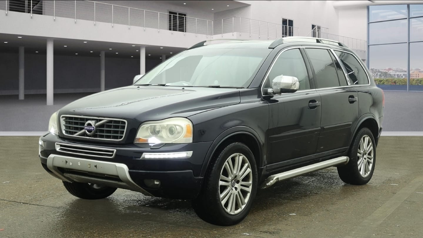 Used Volvo XC90 2010 for sale - 77156837: Photo 2