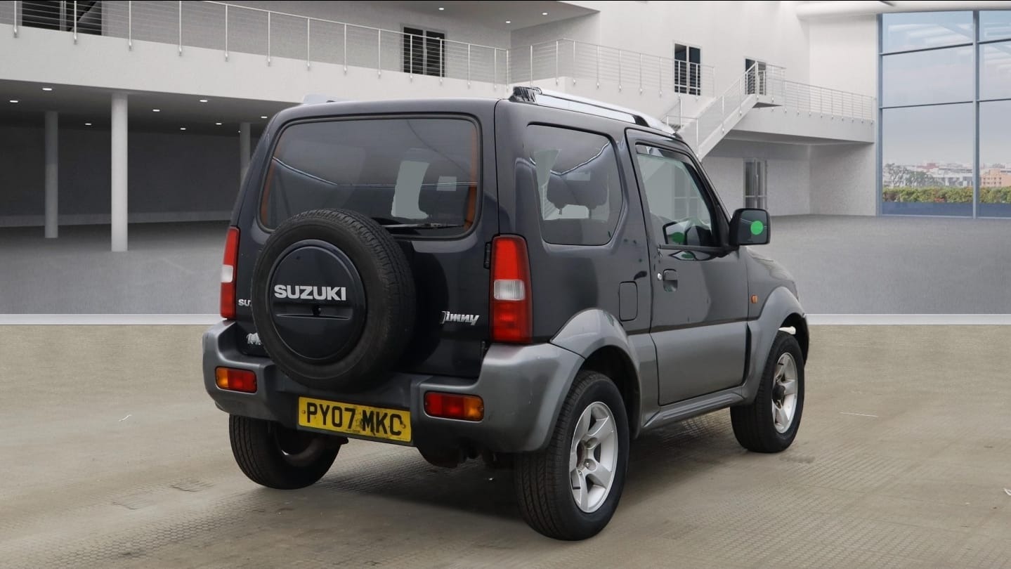 Used Suzuki Jimny 2007 for sale - 77403609: Photo 4