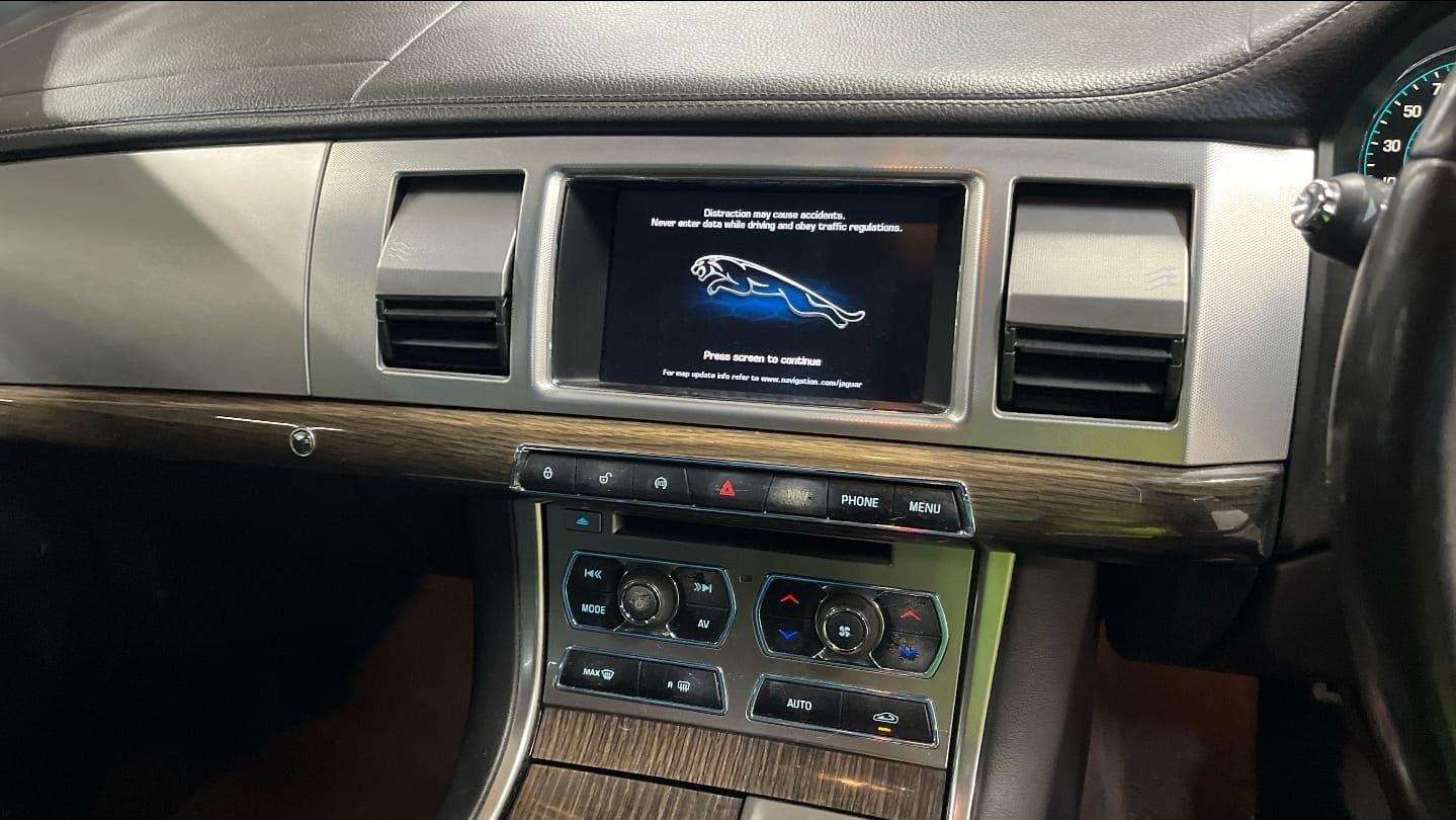 Used Jaguar XF 2014 for sale - 77888478: Photo 11