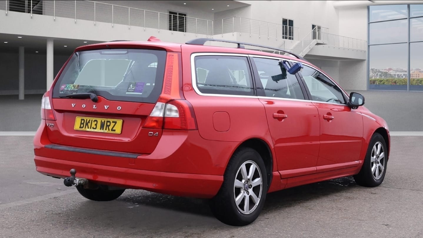 Used Volvo V70 2013 for sale - 76062583: Photo 3