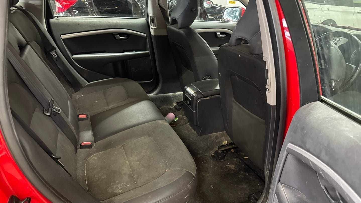 Used Volvo V70 2013 for sale - 76062583: Photo 8