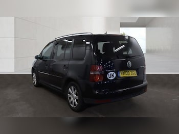 Used Volkswagen Touran 2009 for sale - 79379219: Photo