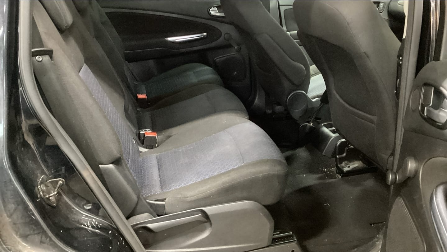 Used Ford Galaxy 2010 for sale - 77688248: Photo 8