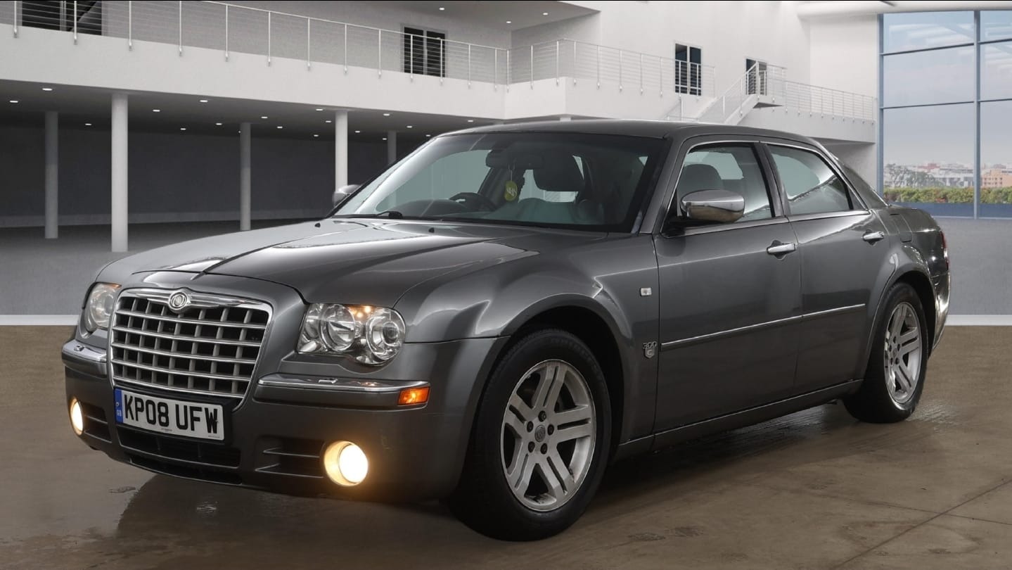 Used Chrysler 300C 2008 for sale - 77230688: Photo 2