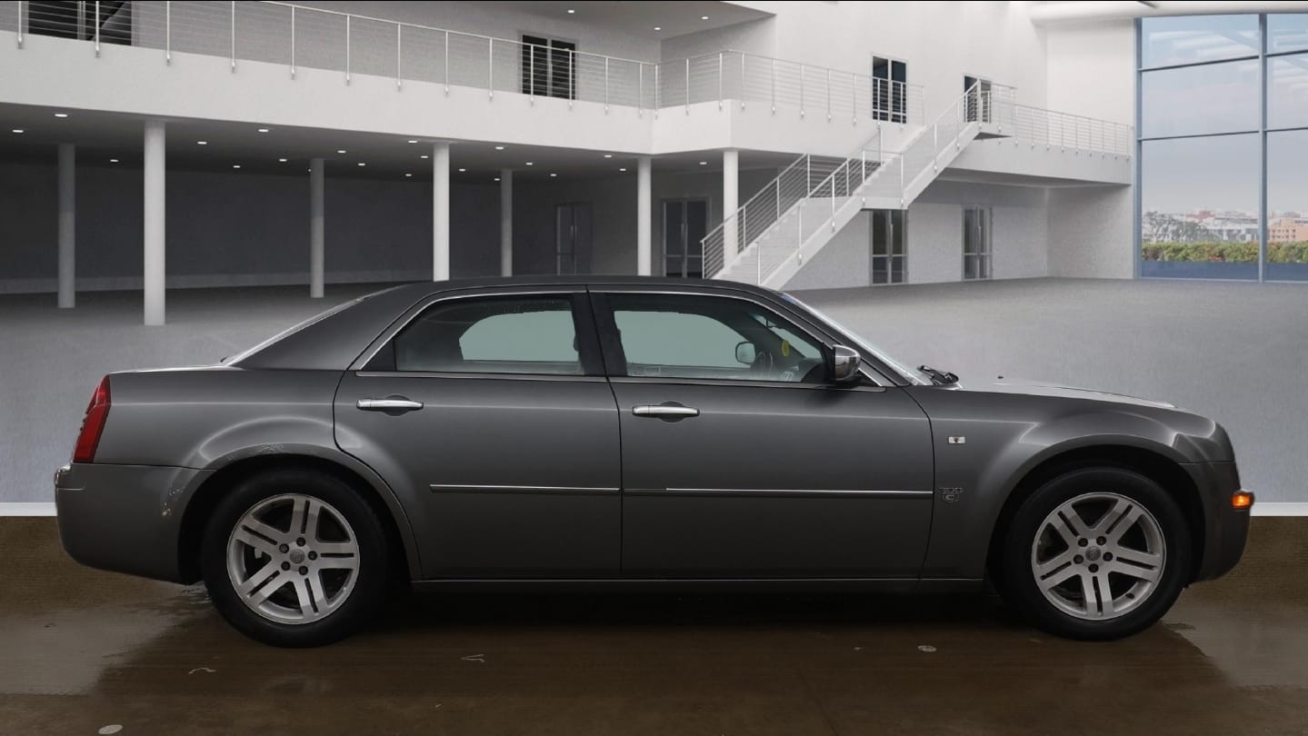 Used Chrysler 300C 2008 for sale - 77230688: Photo 4