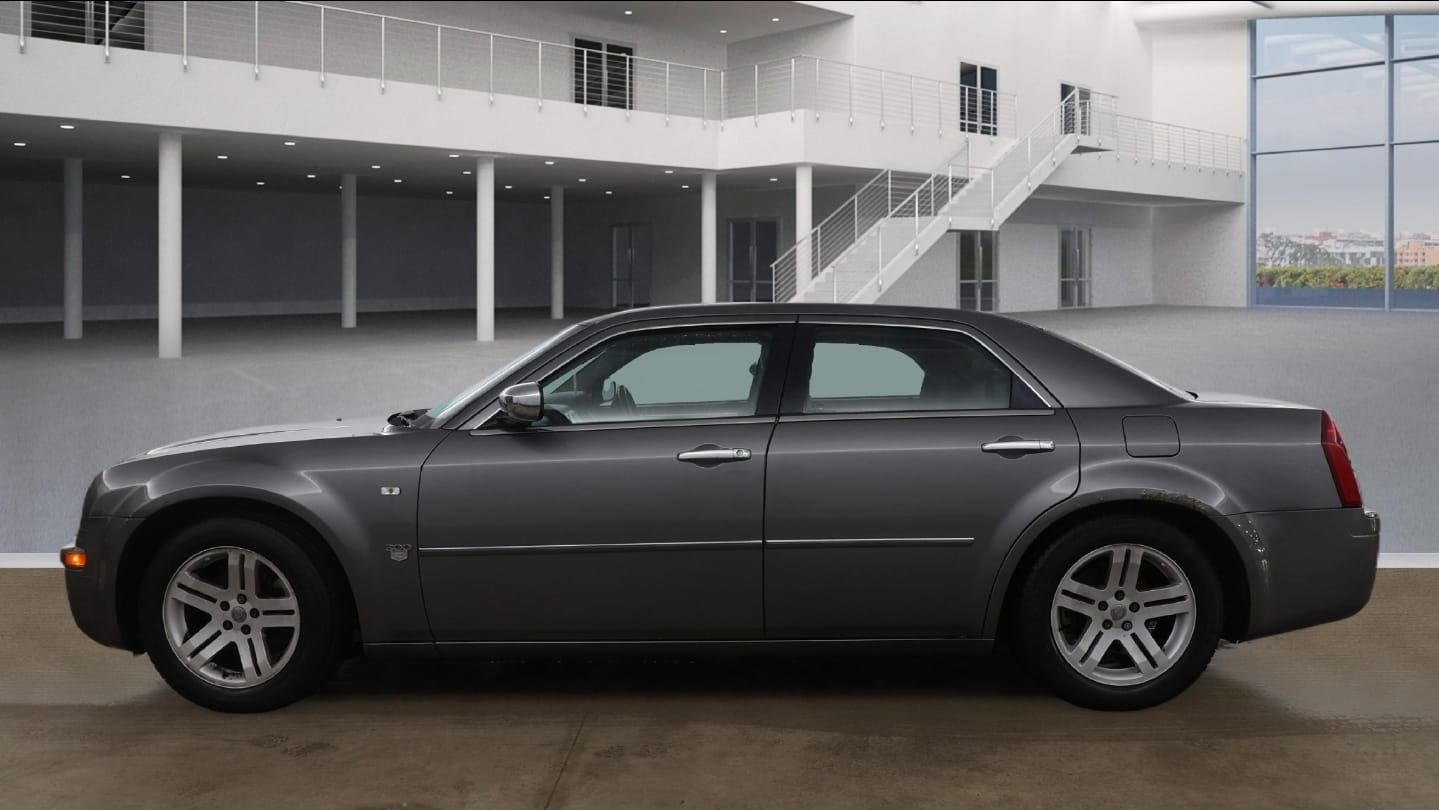 Used Chrysler 300C 2008 for sale - 77230688: Photo 5