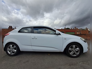 Used Kia Pro Ceed 2011 for sale - 75496986: Photo