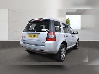 Used Land Rover Freelander 2010 for sale - 79366128: Photo