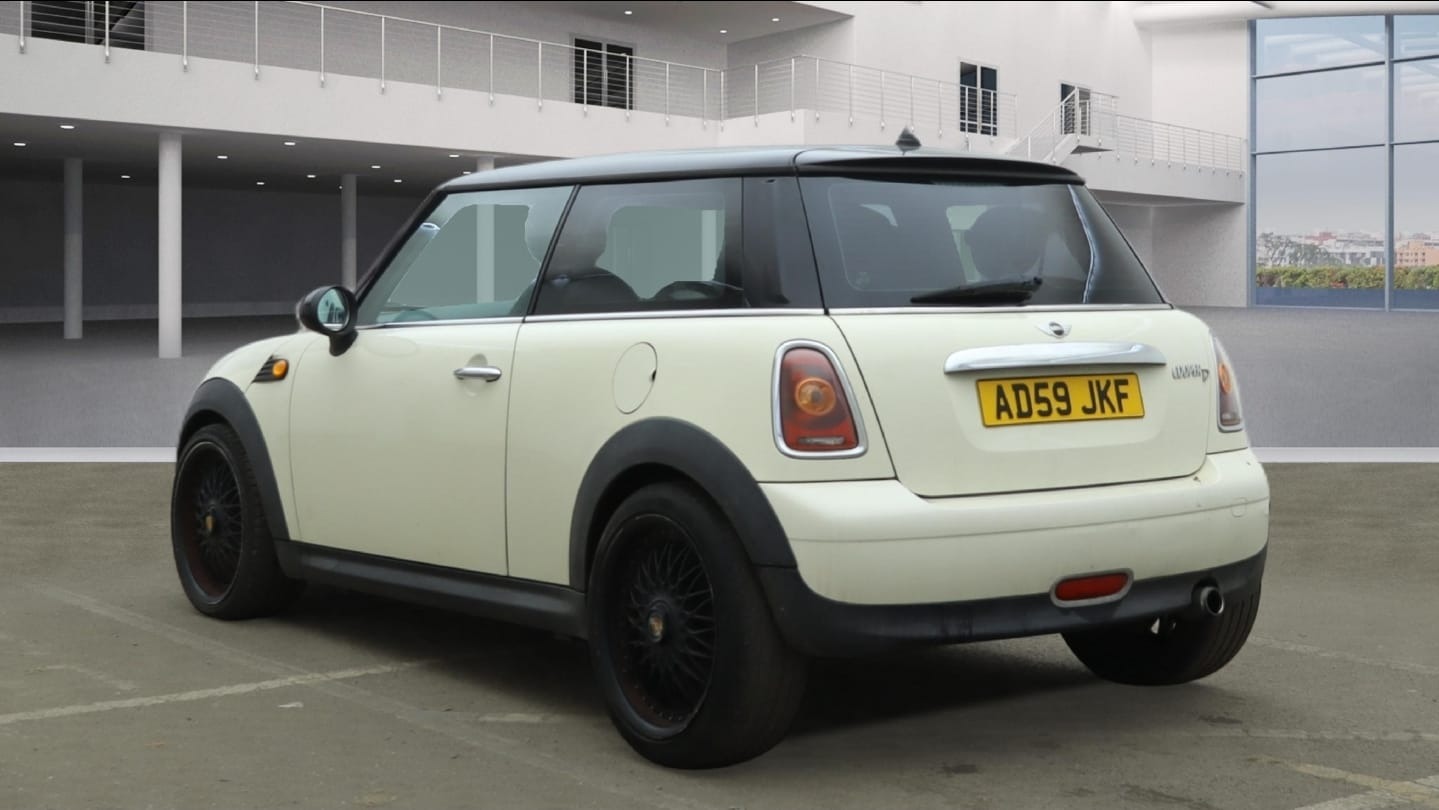 Used MINI Hatch 2009 for sale - 77195455: Photo 3