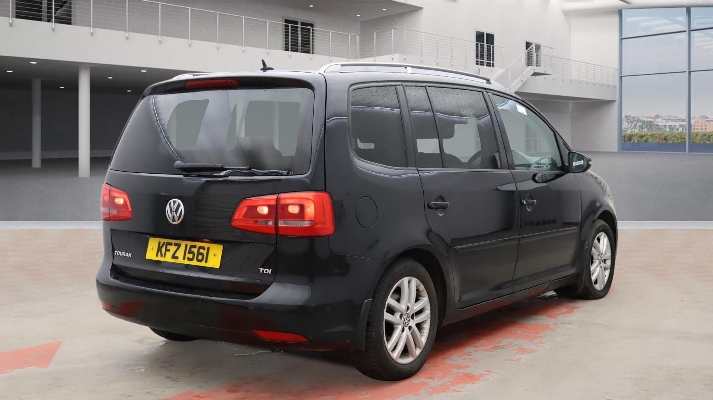 Used Volkswagen Touran 2012 for sale - 77798887: Photo 4