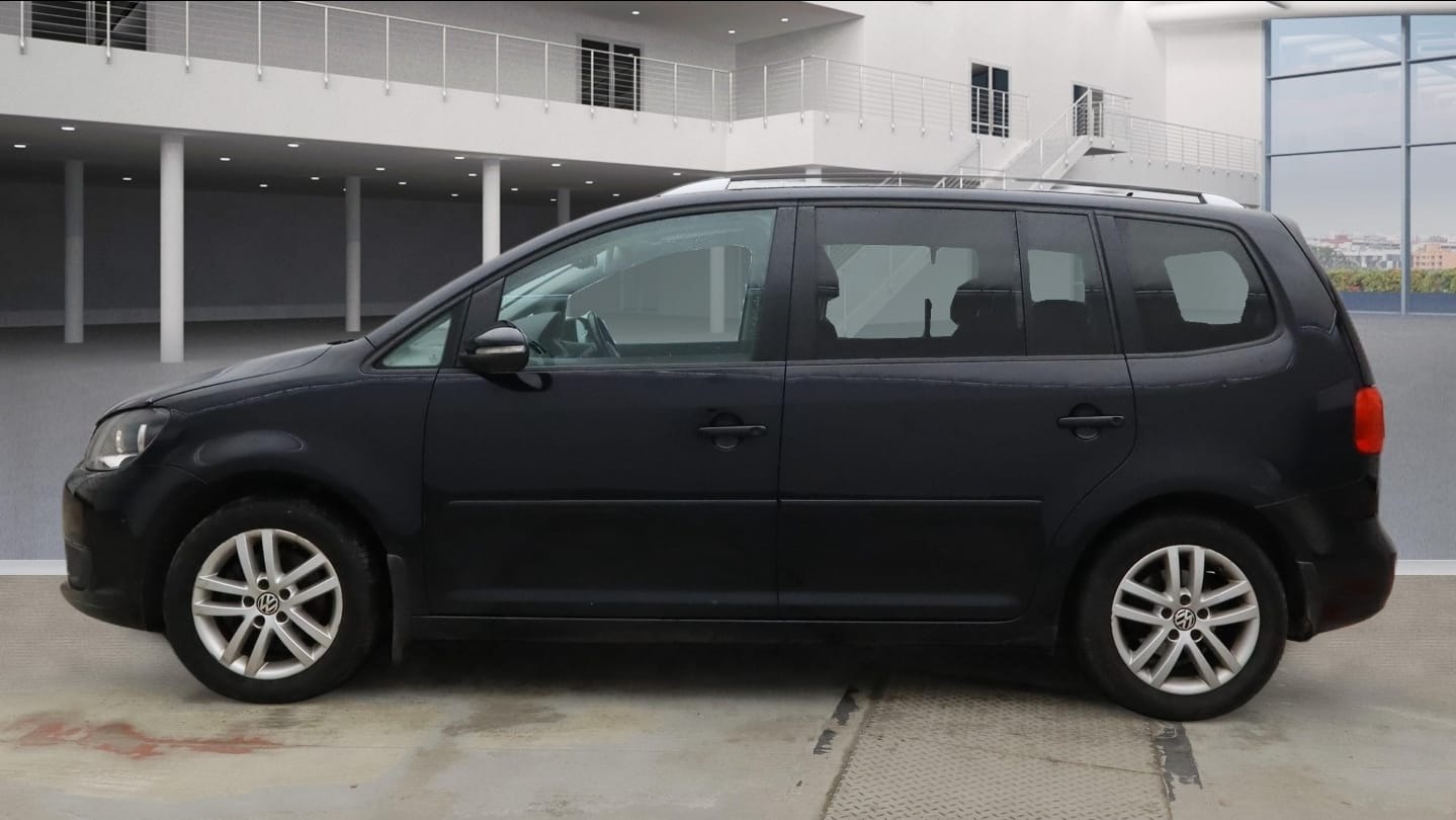 Used Volkswagen Touran 2012 for sale - 77798887: Photo 6
