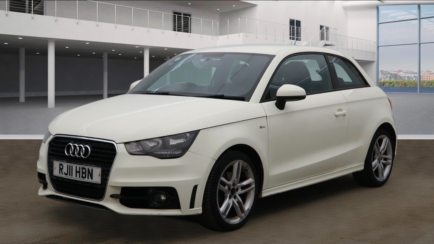 Used Audi A1 2011 for sale - 78064904: Photo 2