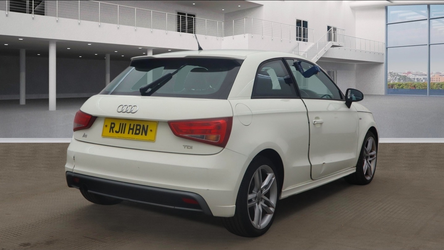 Used Audi A1 2011 for sale - 78064904: Photo 3