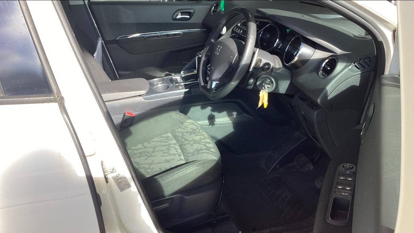 Used Peugeot 3008 2011 for sale - 78071697: Photo 7