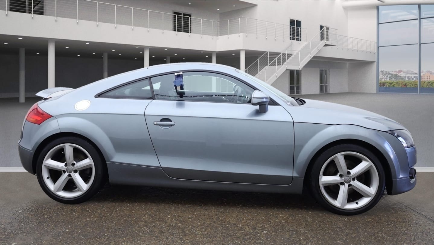 Used Audi TT 2009 for sale - 76076148: Photo 5