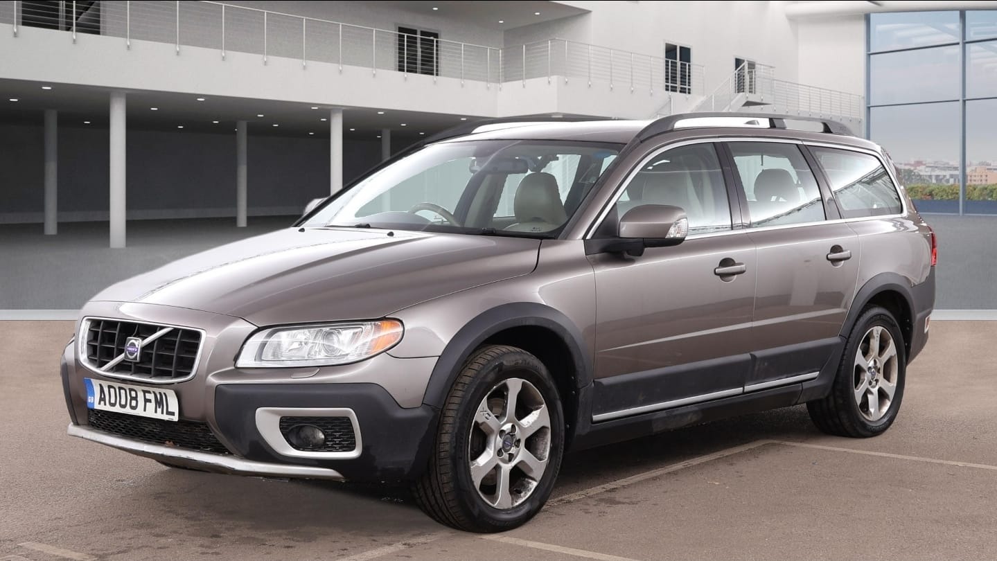 Used Volvo XC70 2008 for sale - 77644149: Photo 2