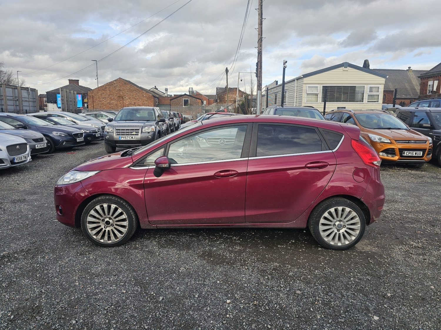 Used Ford Fiesta 2010 for sale - 77675786: Photo 4