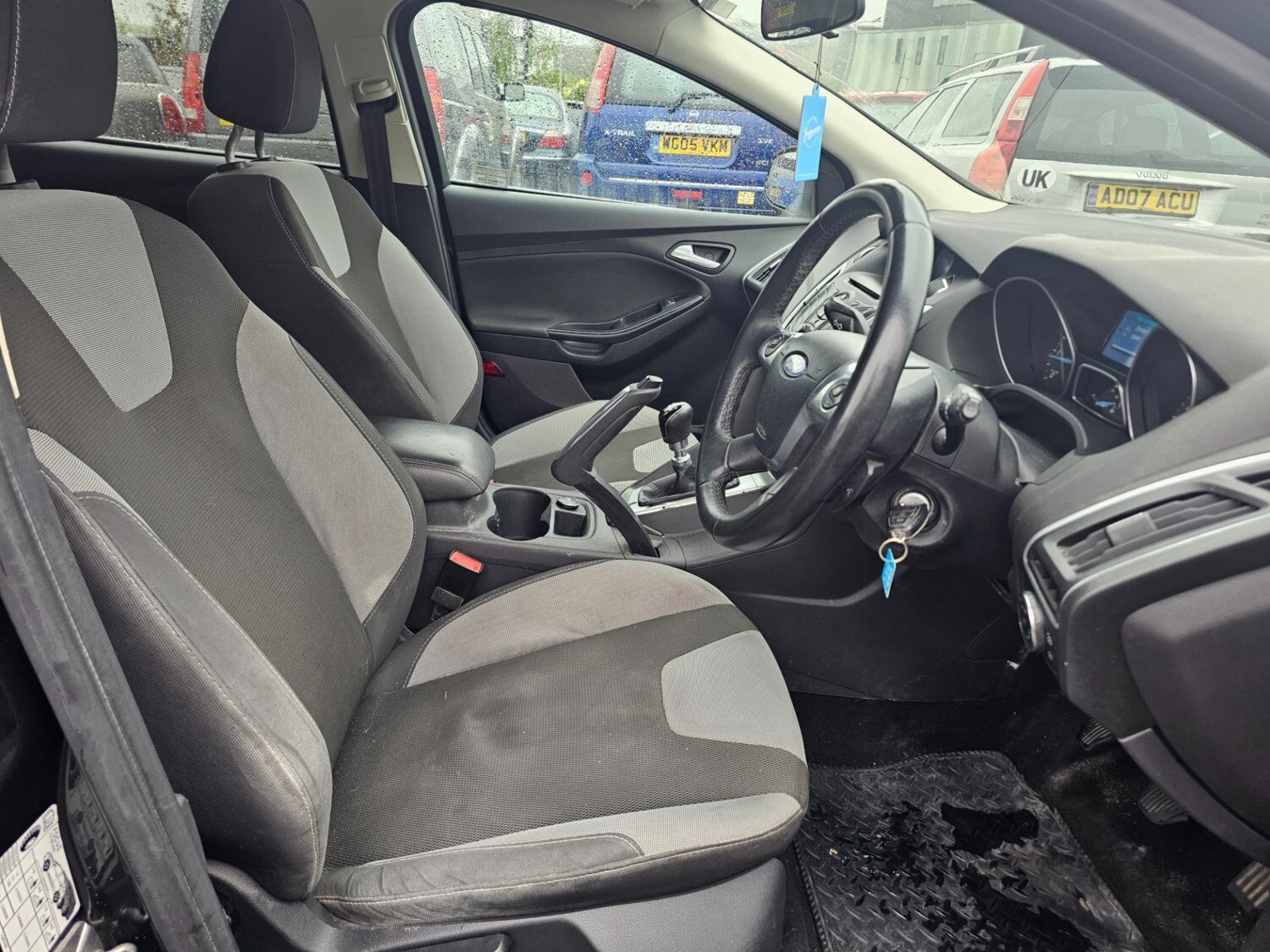 Ford Focus 2011 (61) - 1.6 TDCi 115 Zetec 5dr - Image 9