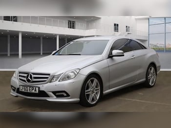 Used Mercedes-Benz E Class 2010 for sale - 79296181: Photo
