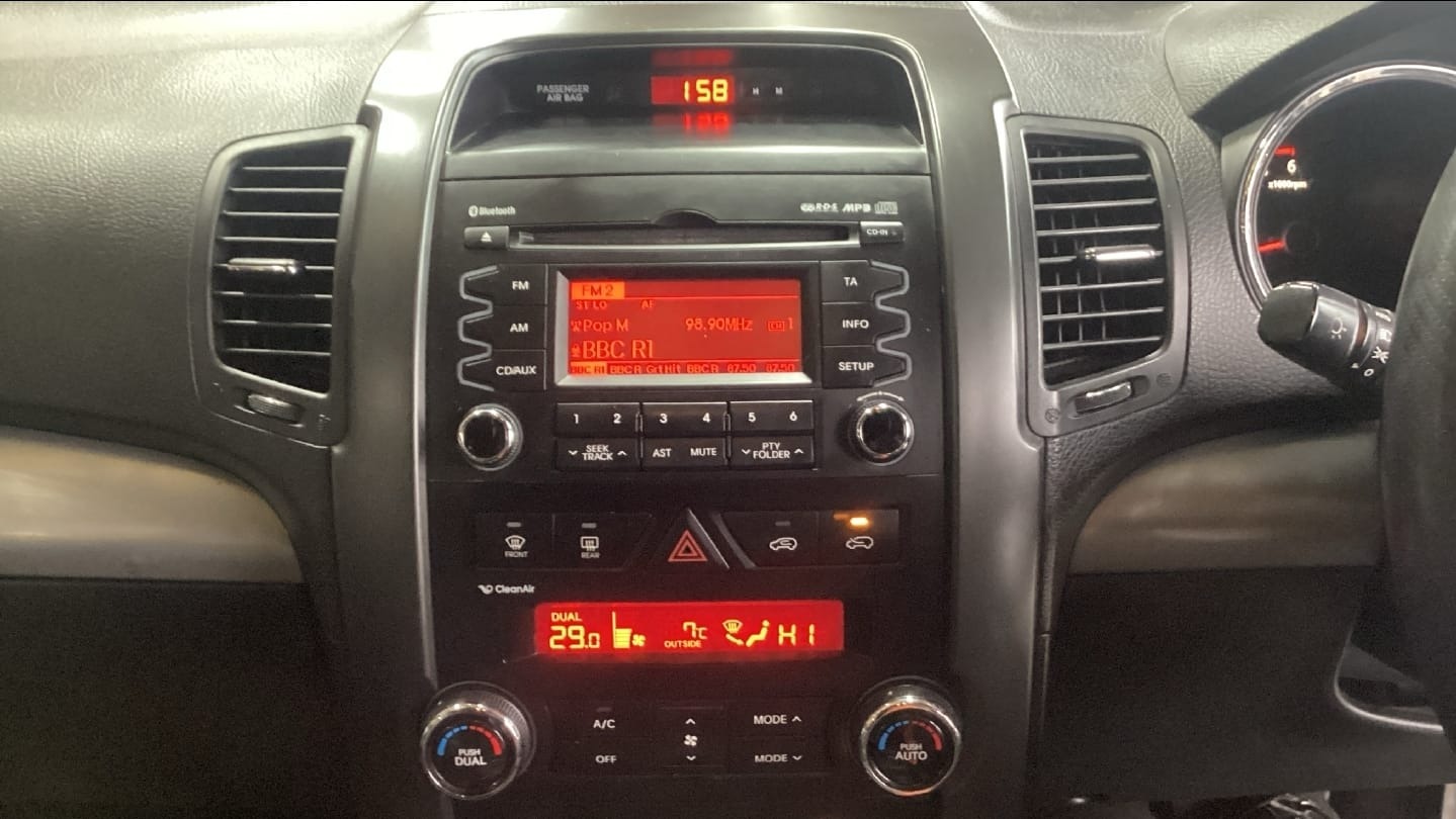 Used Kia Sorento 2011 for sale - 77245080: Photo 10