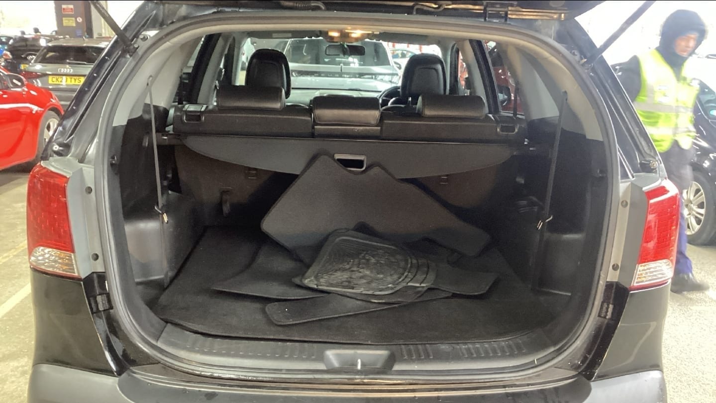 Used Kia Sorento 2011 for sale - 77245080: Photo 9