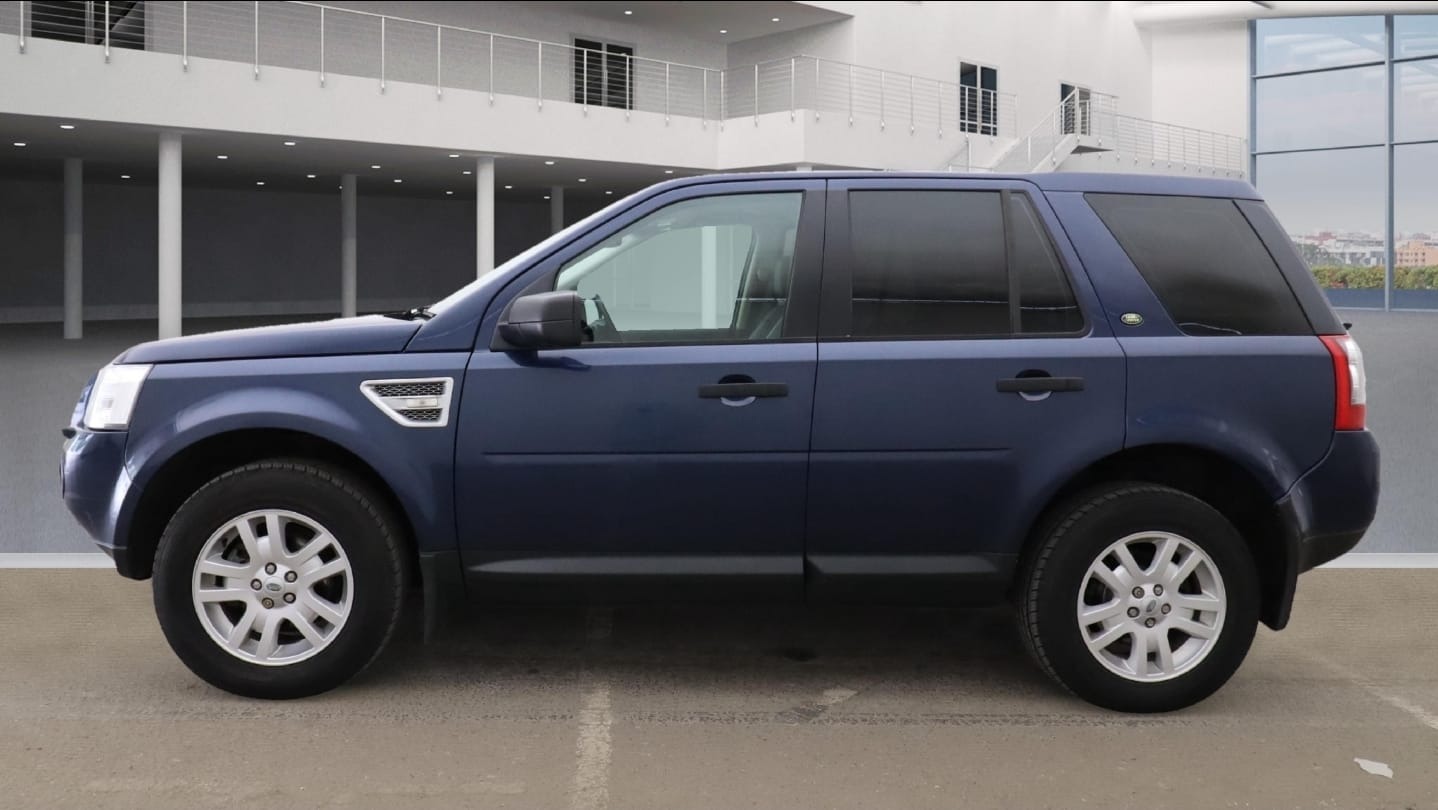Used Land Rover Freelander 2010 for sale - 77983817: Photo 6