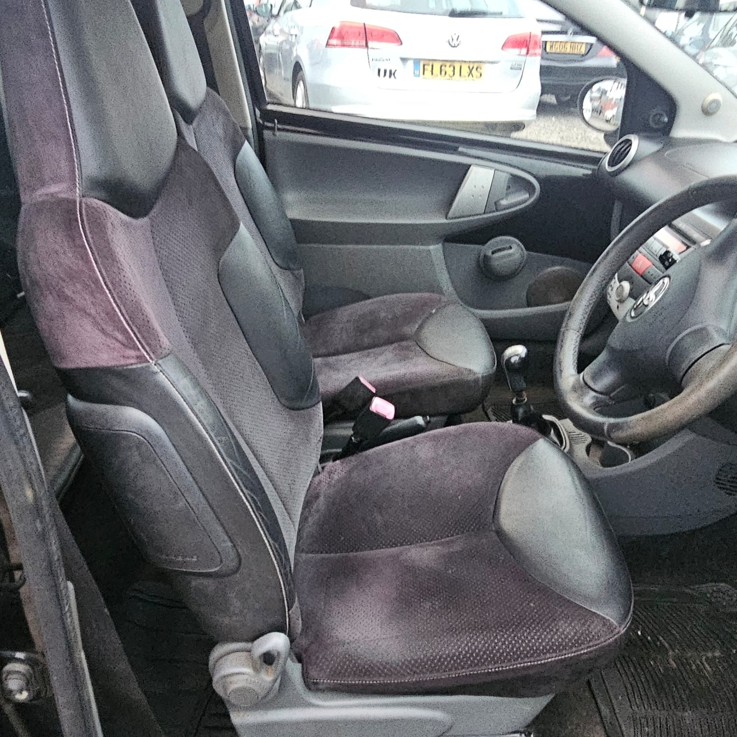 Used Toyota AYGO 2010 for sale - 77101622: Photo 8