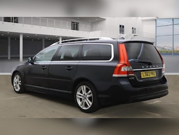 Used Volvo V70 2013 for sale - 75952556: Photo