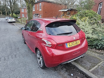 Used Peugeot 208 2013 for sale - 77844666: Photo