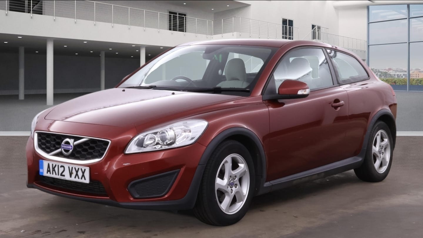 Used Volvo C30 2012 for sale - 78025719: Photo 2