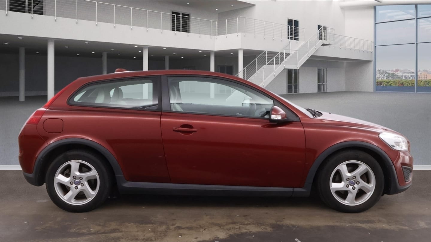 Used Volvo C30 2012 for sale - 78025719: Photo 5