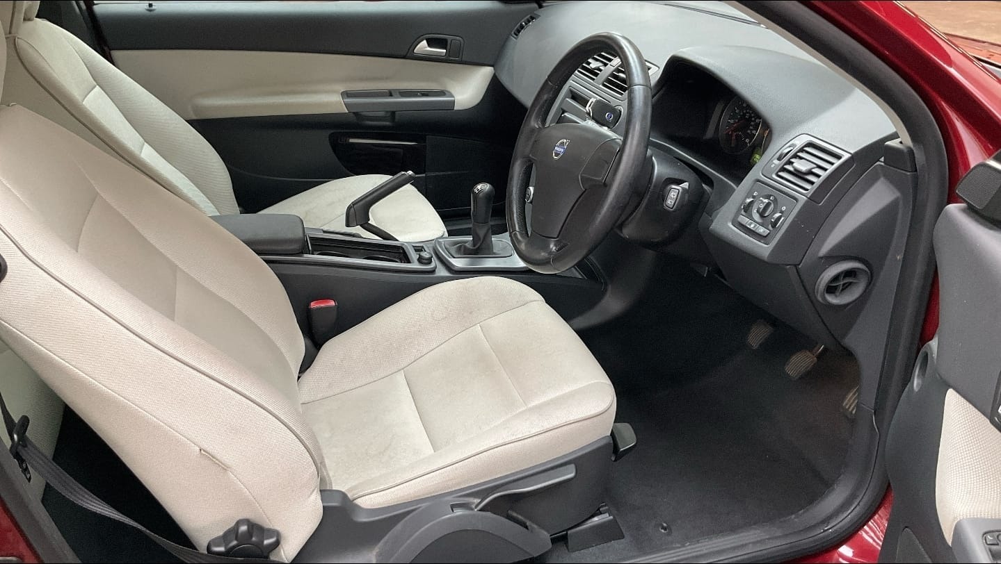 Used Volvo C30 2012 for sale - 78025719: Photo 7