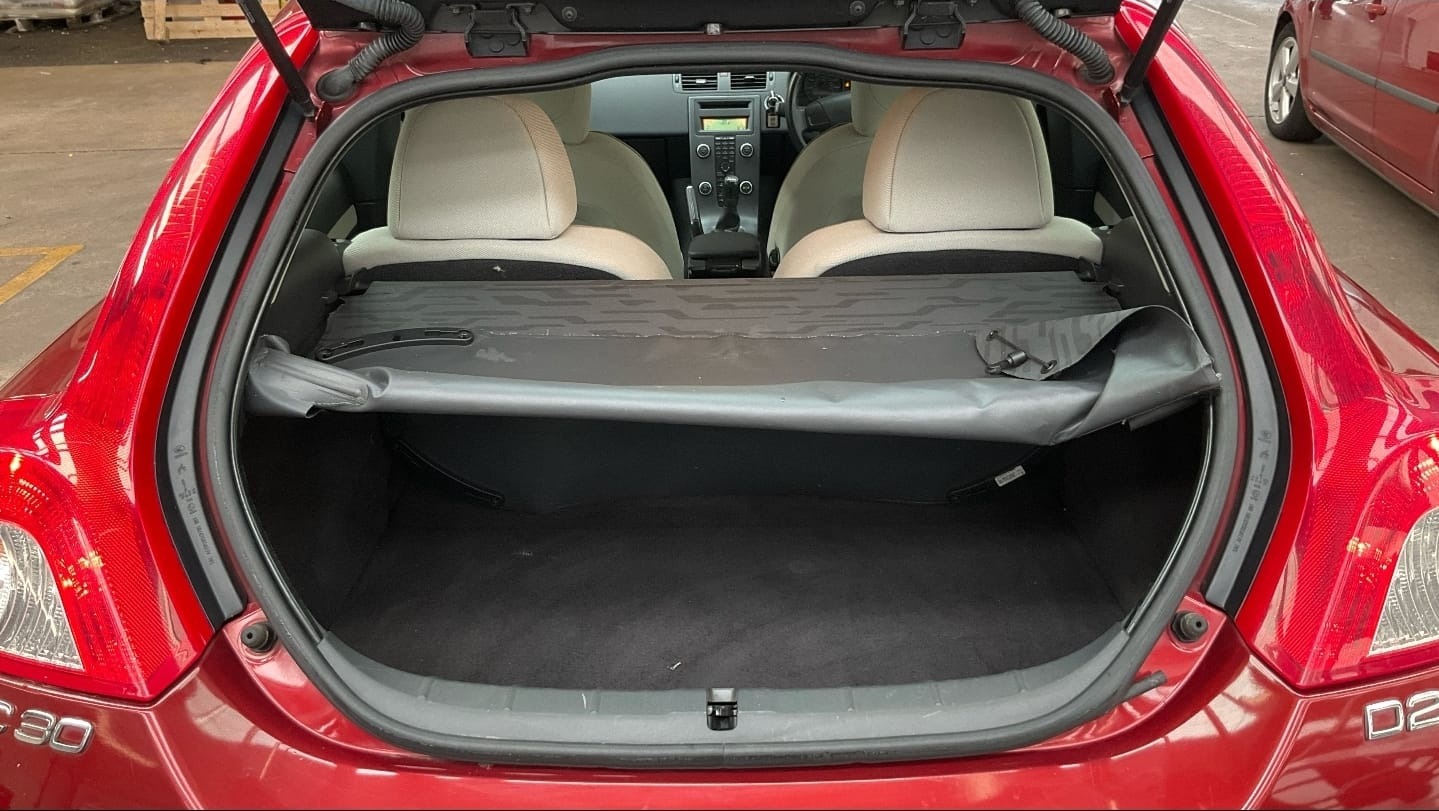 Used Volvo C30 2012 for sale - 78025719: Photo 9